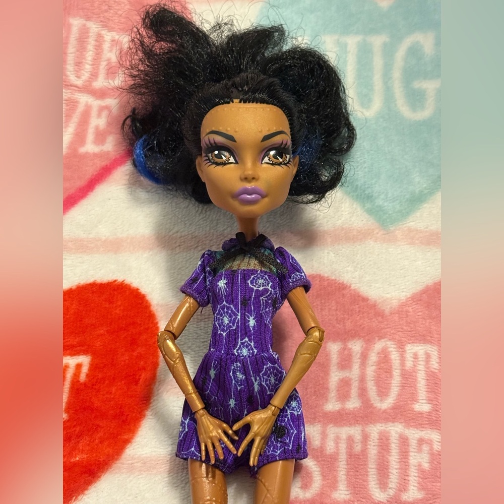 Monster High Robecca - Picture 2 of 3